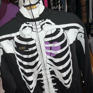 Original LRG hoodie, only worn once, still has tags, glows in the dark